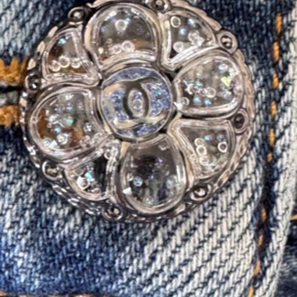 🎊 SOLD 🎊AUTHENTIC 2024 SS24 Runway Chanel Denim Jeans, Size 38 - Picture 7 of 15